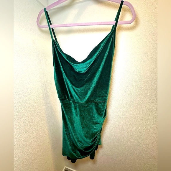 Green Velvet Holiday Dress Medium - Picture 2 of 5
